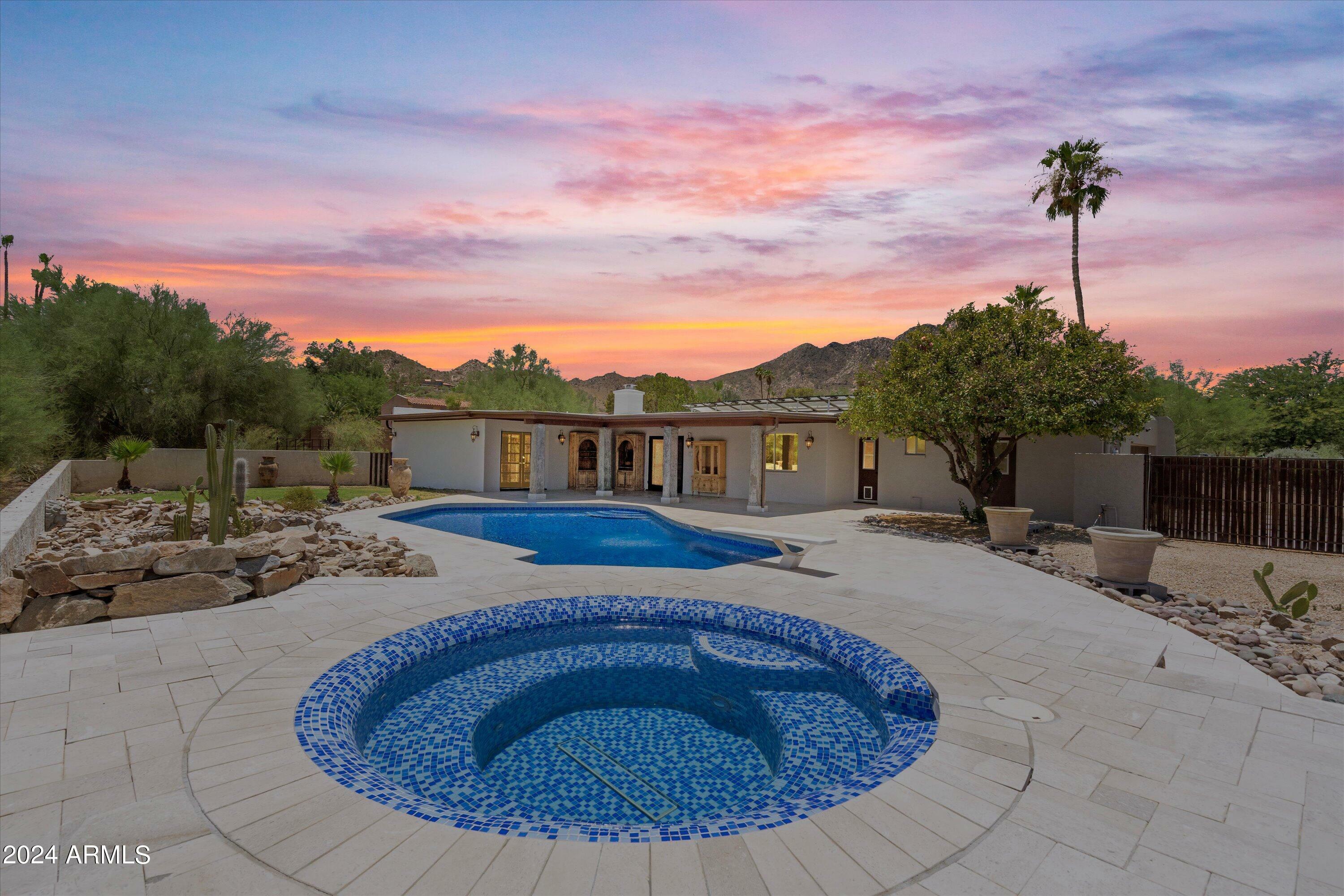 Property Photo: 8621 N Starling Lane AZ 85028