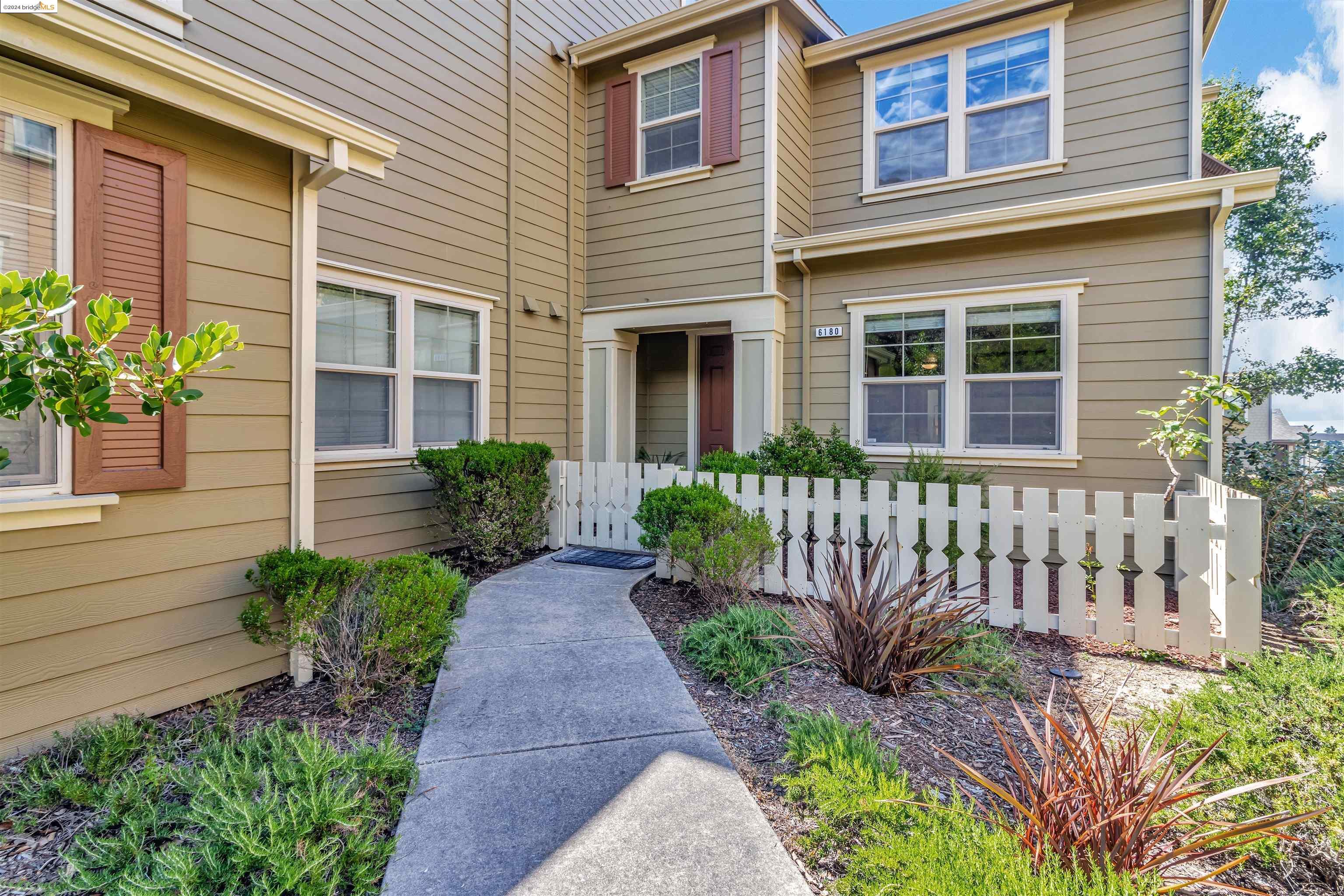 Property Photo: 6180 Old Quarry Loop CA 94605