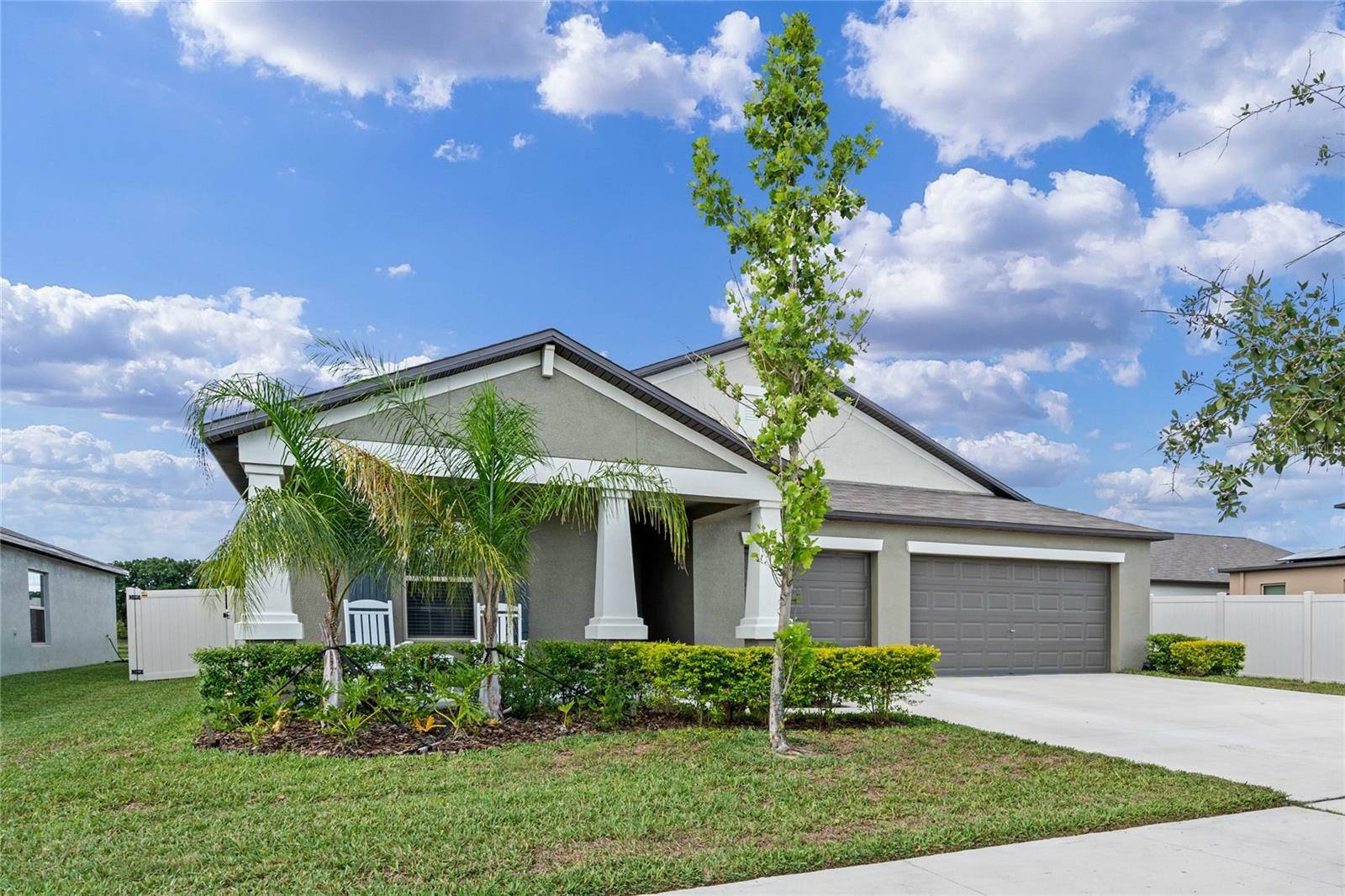 Property Photo:  1555 Colding Drive  FL 33570 