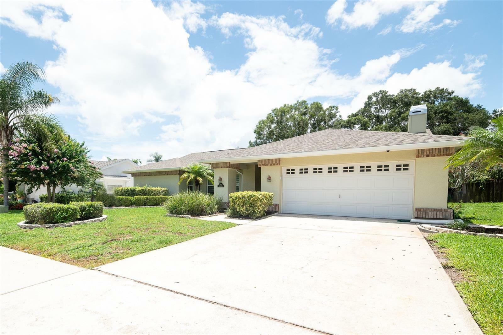 Property Photo:  512 Walker Road  FL 34695 