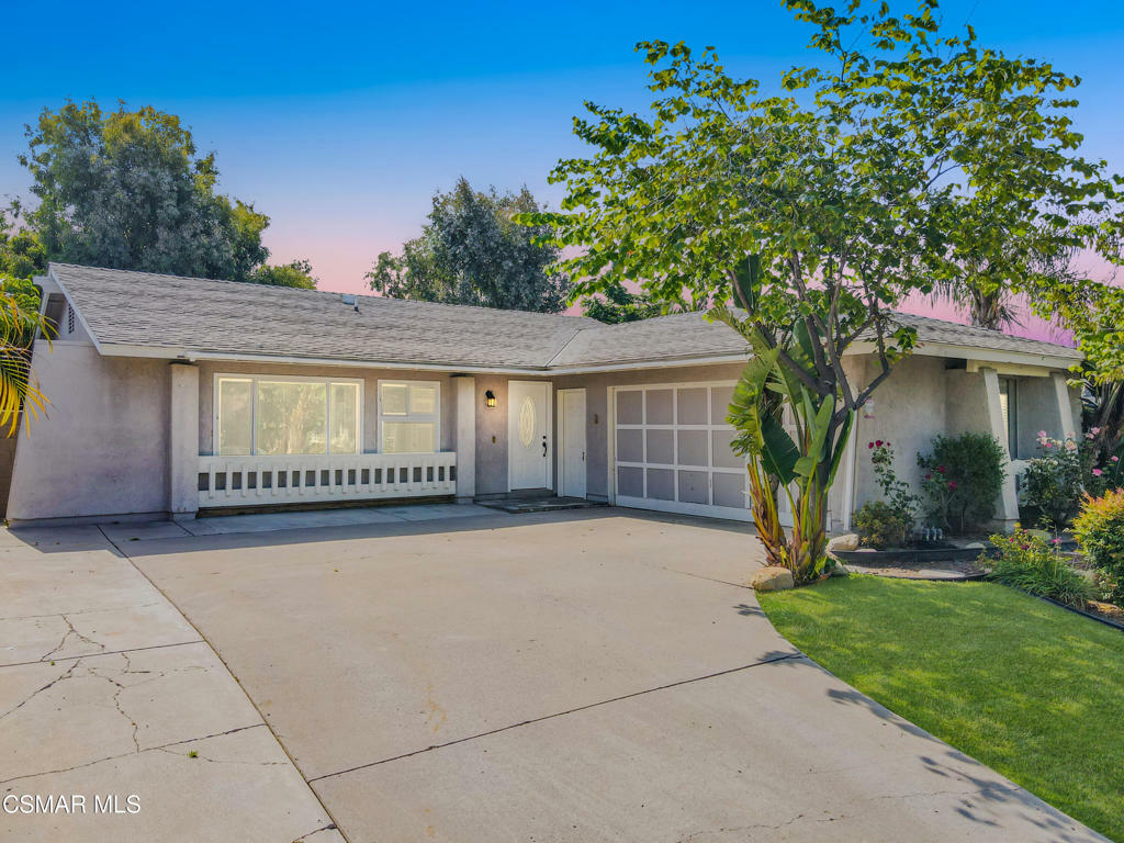 Property Photo:  2068 Marter Avenue  CA 93065 