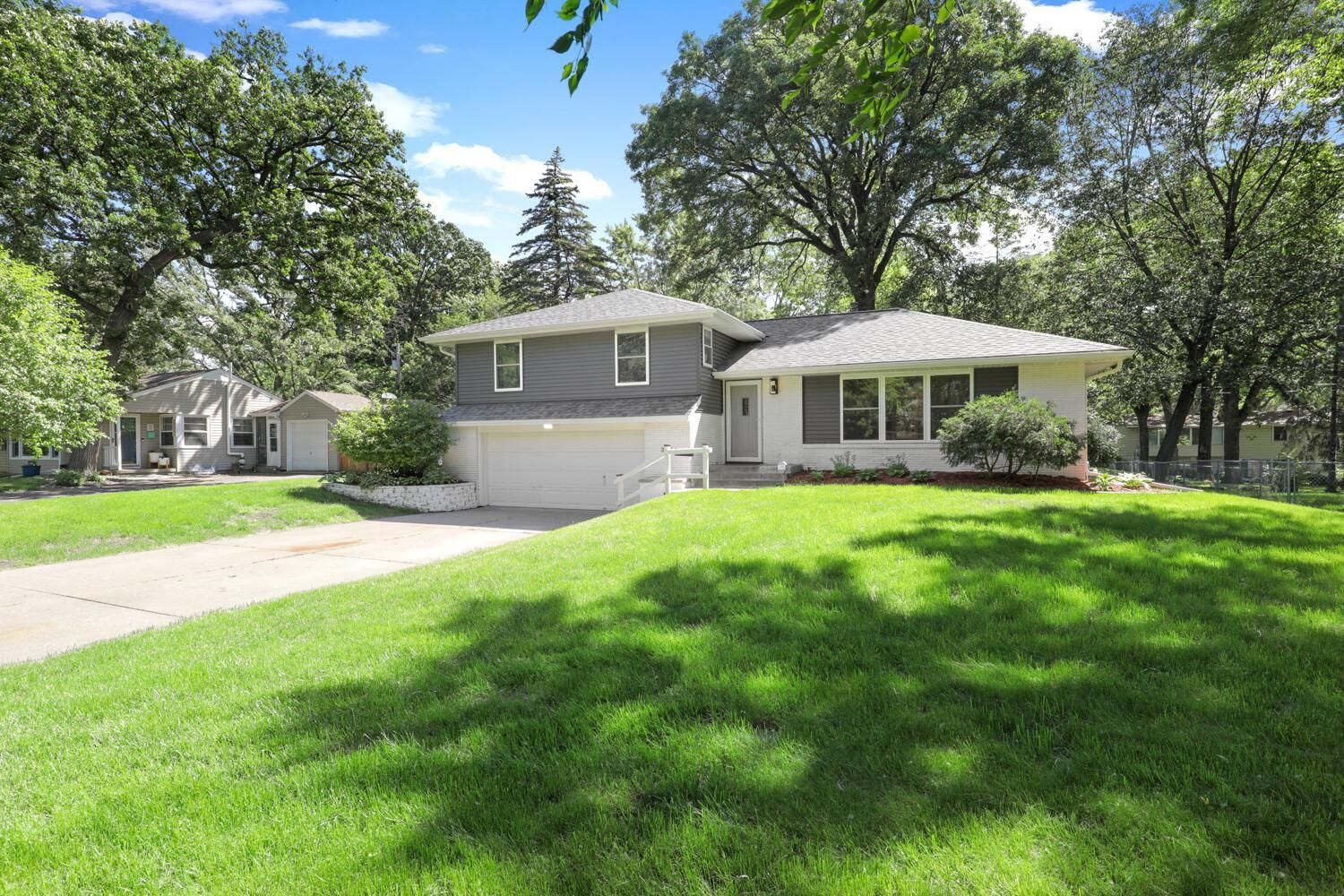 Property Photo:  3326 Major Avenue N  MN 55422 