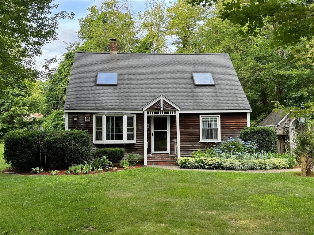 Property Photo:  4 Pinecrest Rd  MA 01460 