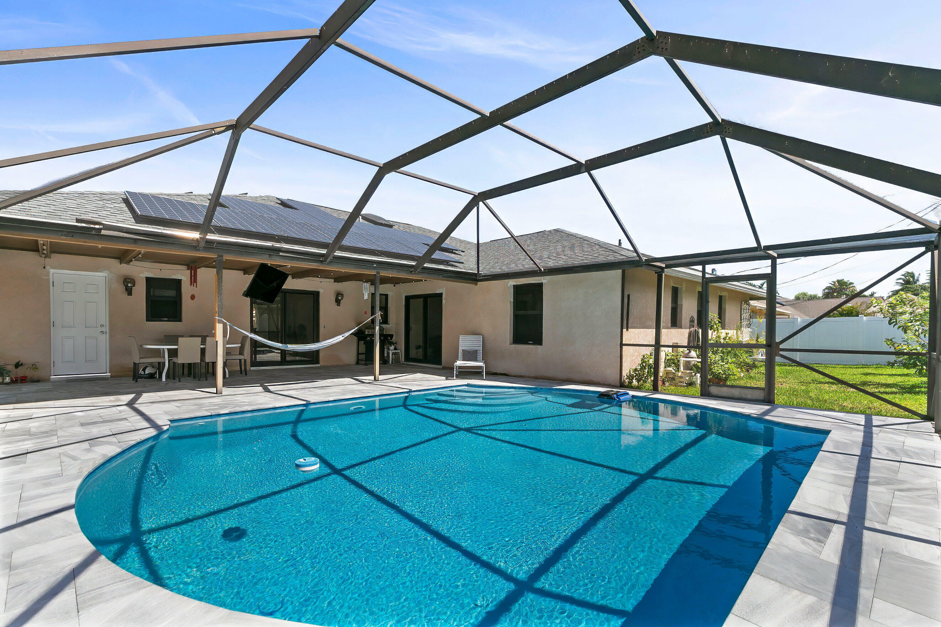 1334 Caribbean Way  Lantana FL 33462 photo