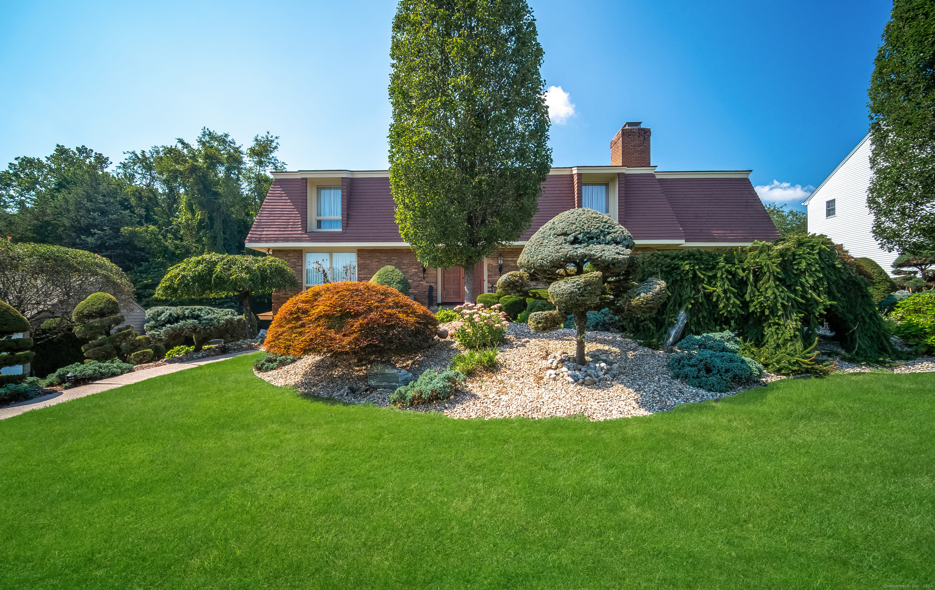 Property Photo: 88 Old Common Road CT 06109
