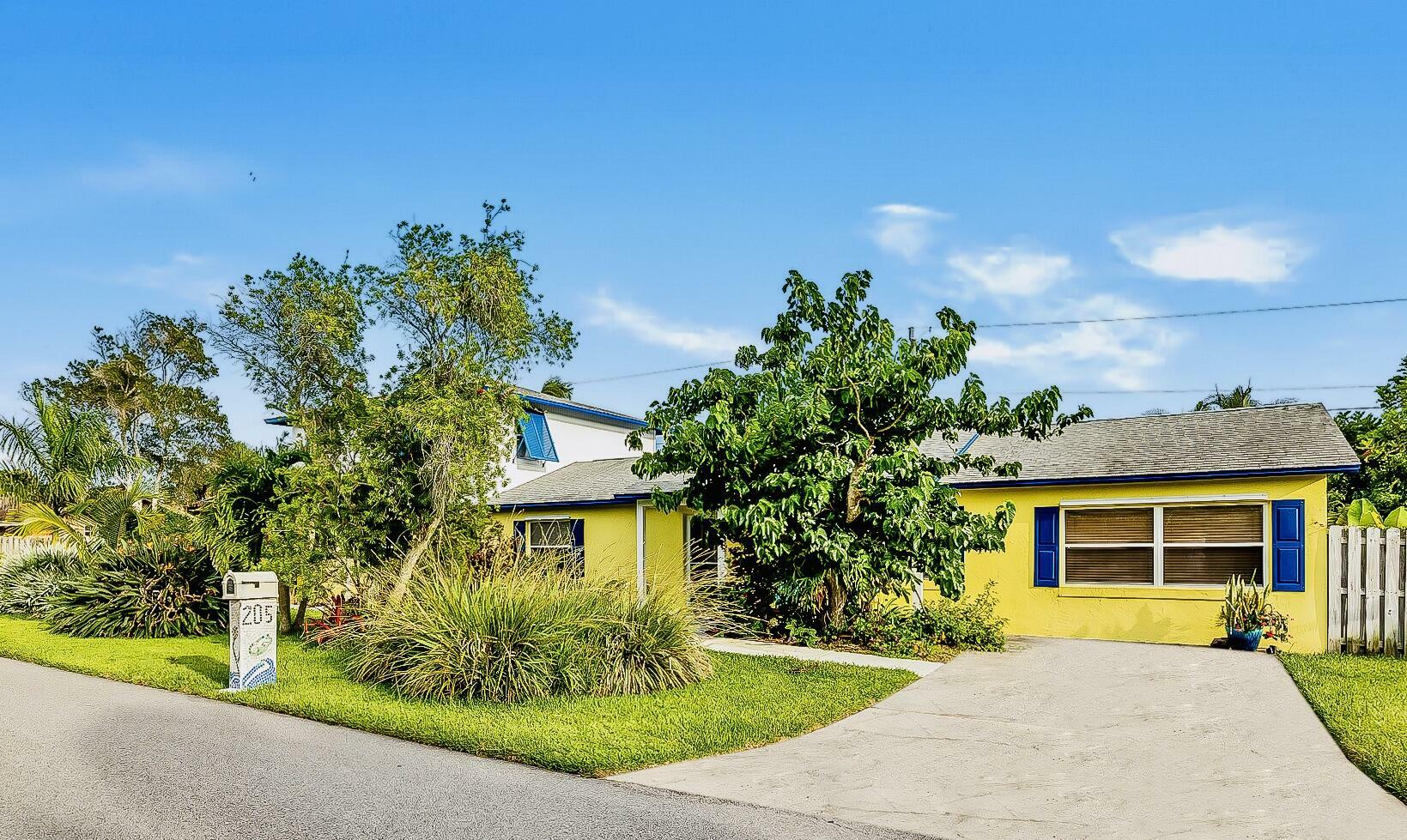 Property Photo:  205 Rita Blvd  FL 32951 