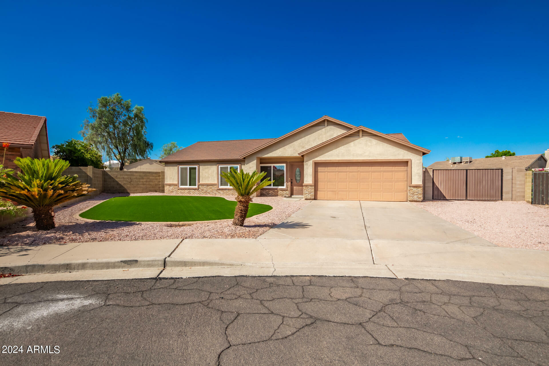 Property Photo:  8062 E Casper Street  AZ 85207 