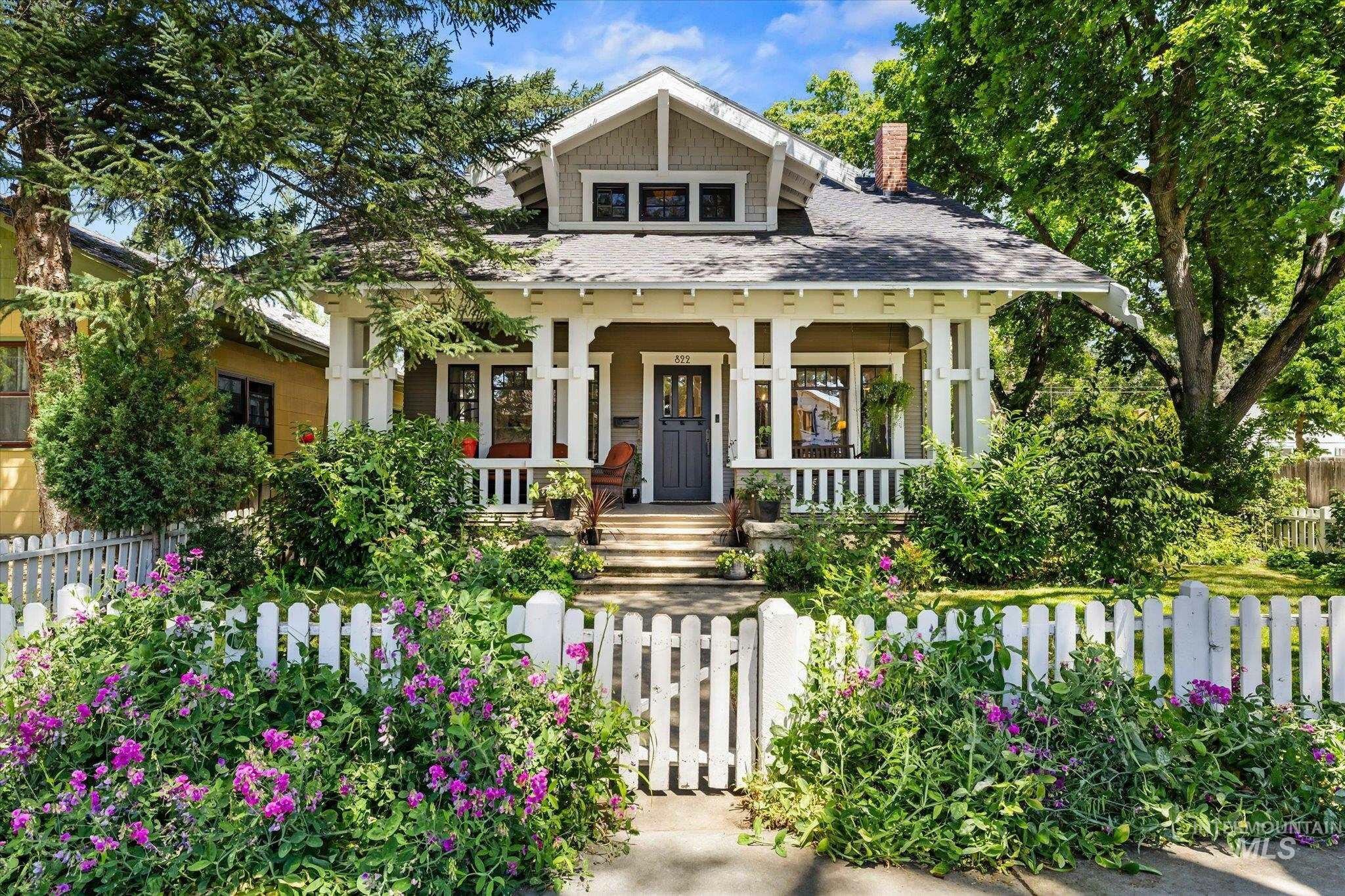 Property Photo: 822 E McKinley St. ID 83712