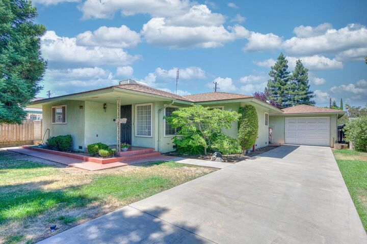 2516 Webster Street  Sanger CA 93657 photo