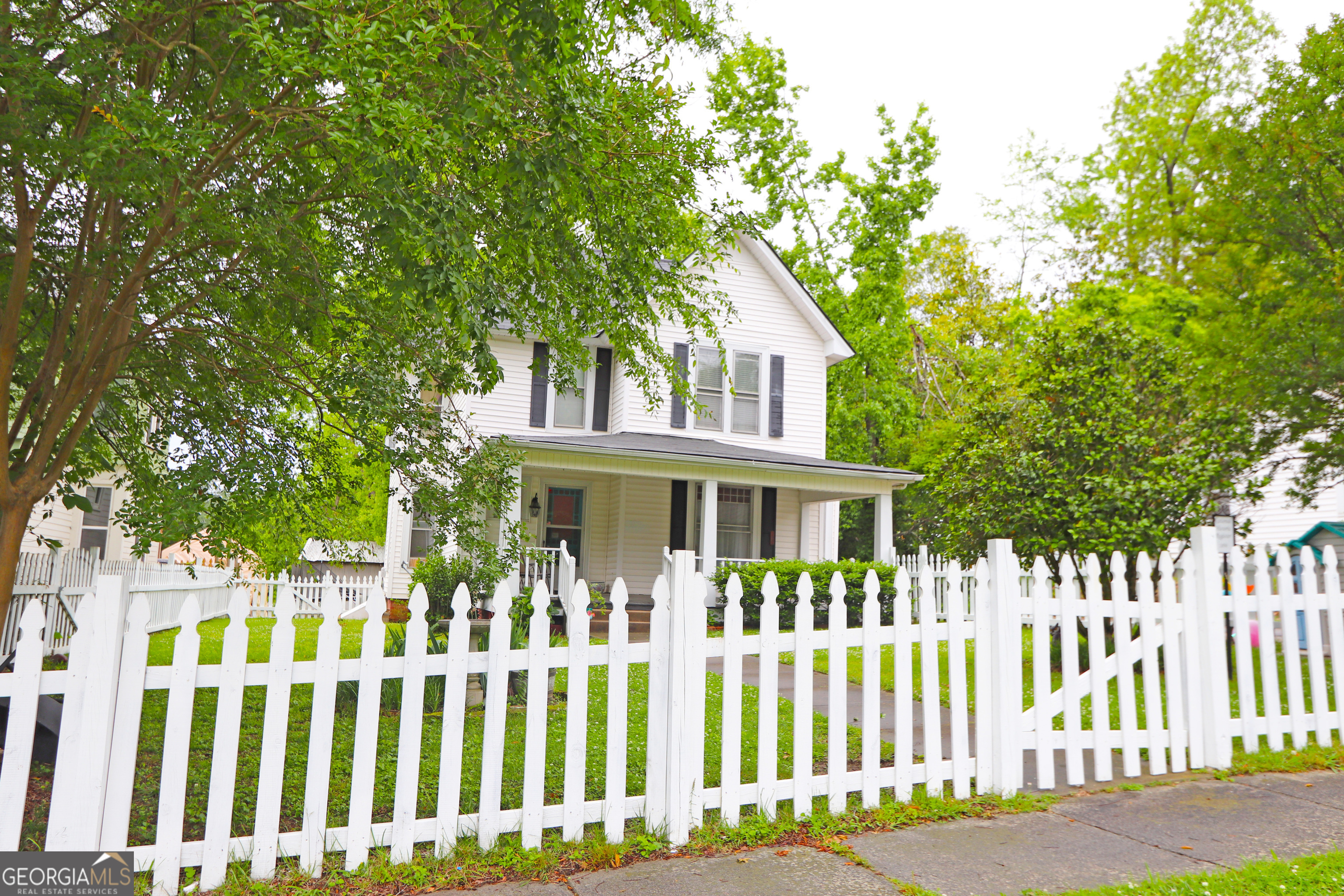 Property Photo:  174 Robertson Avenue  GA 30176 