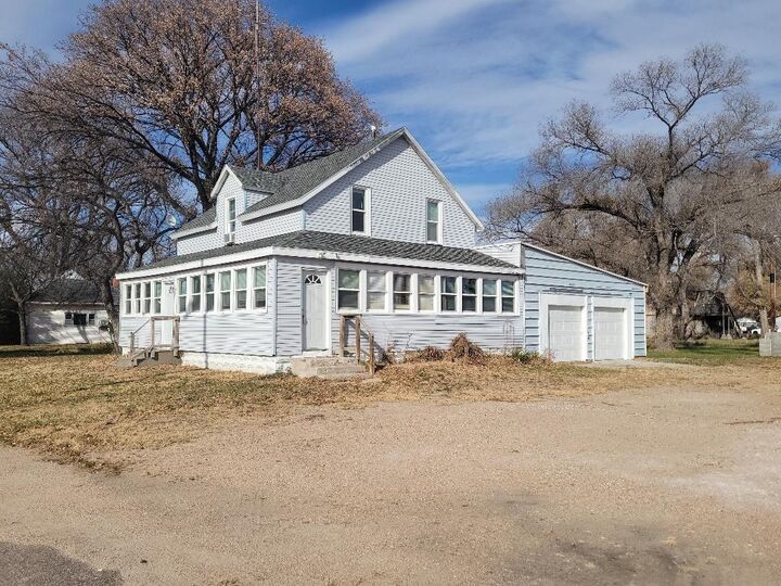 Property Photo: 109 W Highway 30 NE 69151