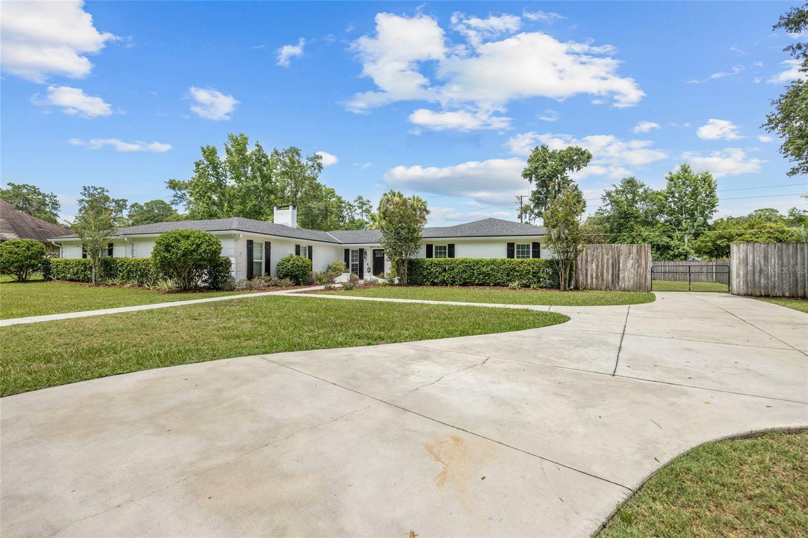 Property Photo: 1117 NW 51st Terrace FL 32605