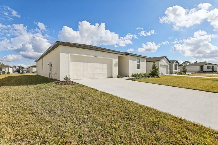 Property Photo: 1728 Forest Run Lane FL 33823