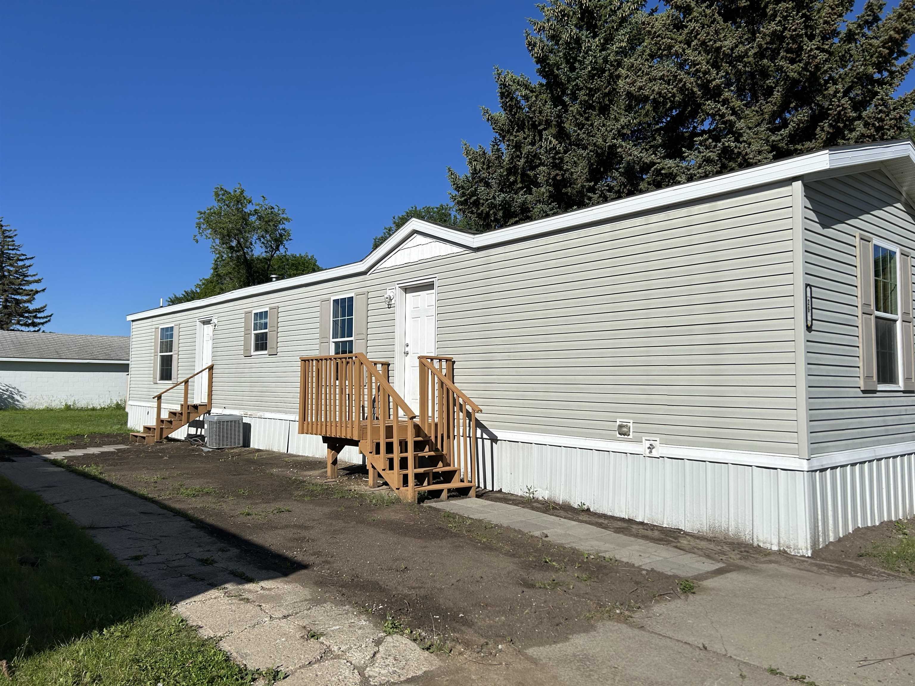 Property Photo:  1852 16th St #26 SW #26  ND 58701 