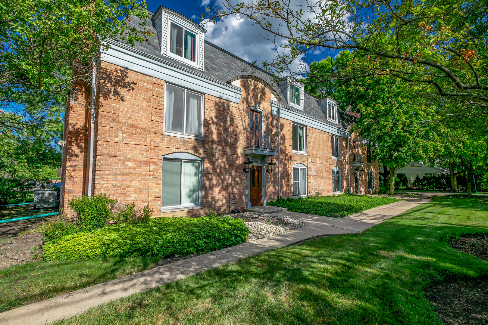 Property Photo: 1445 Shermer Road 5A IL 60062
