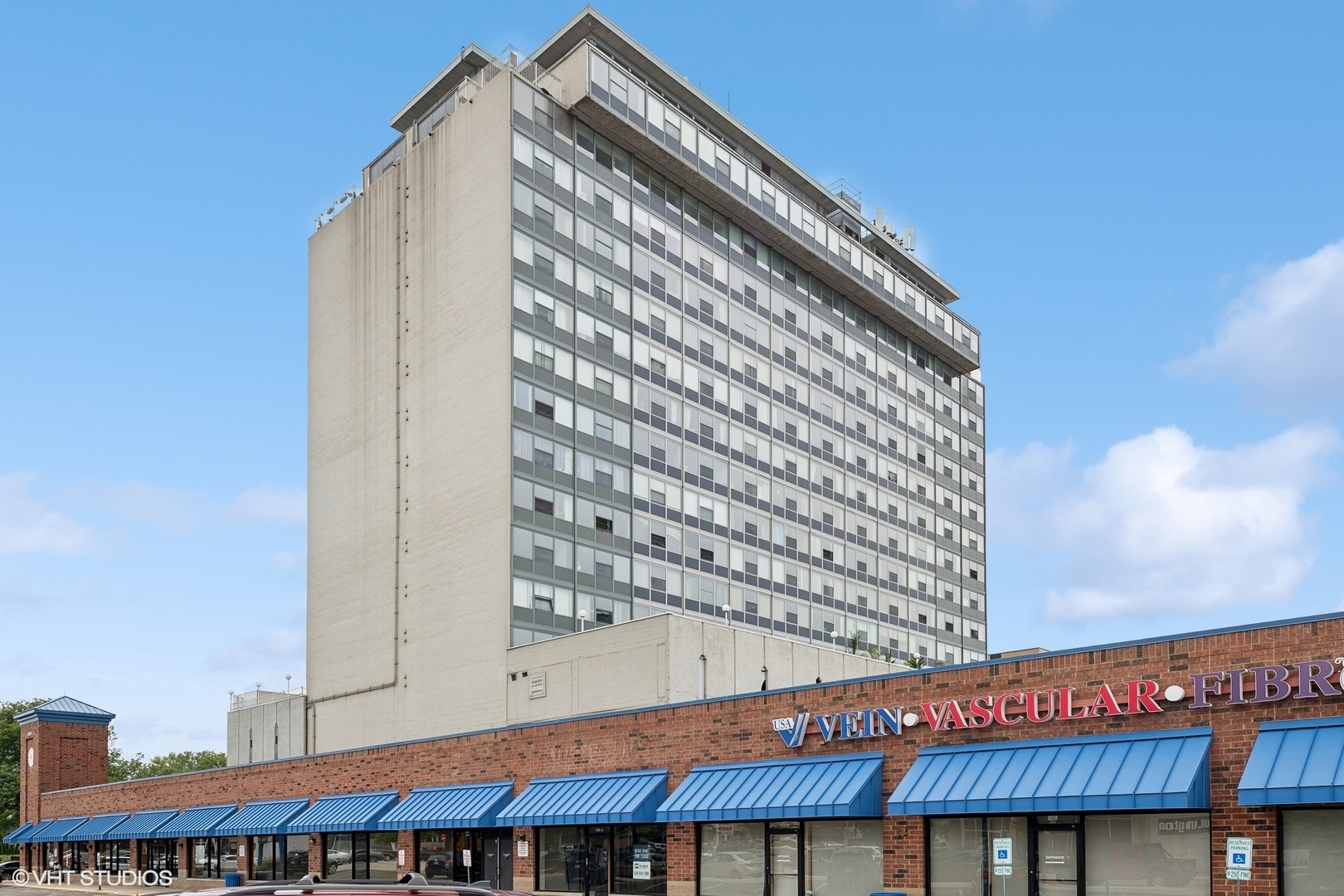 Property Photo: 7234 W North Avenue 706 IL 60707