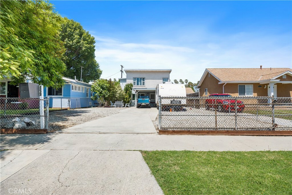 Property Photo:  5025 4th Avenue  CA 90043 