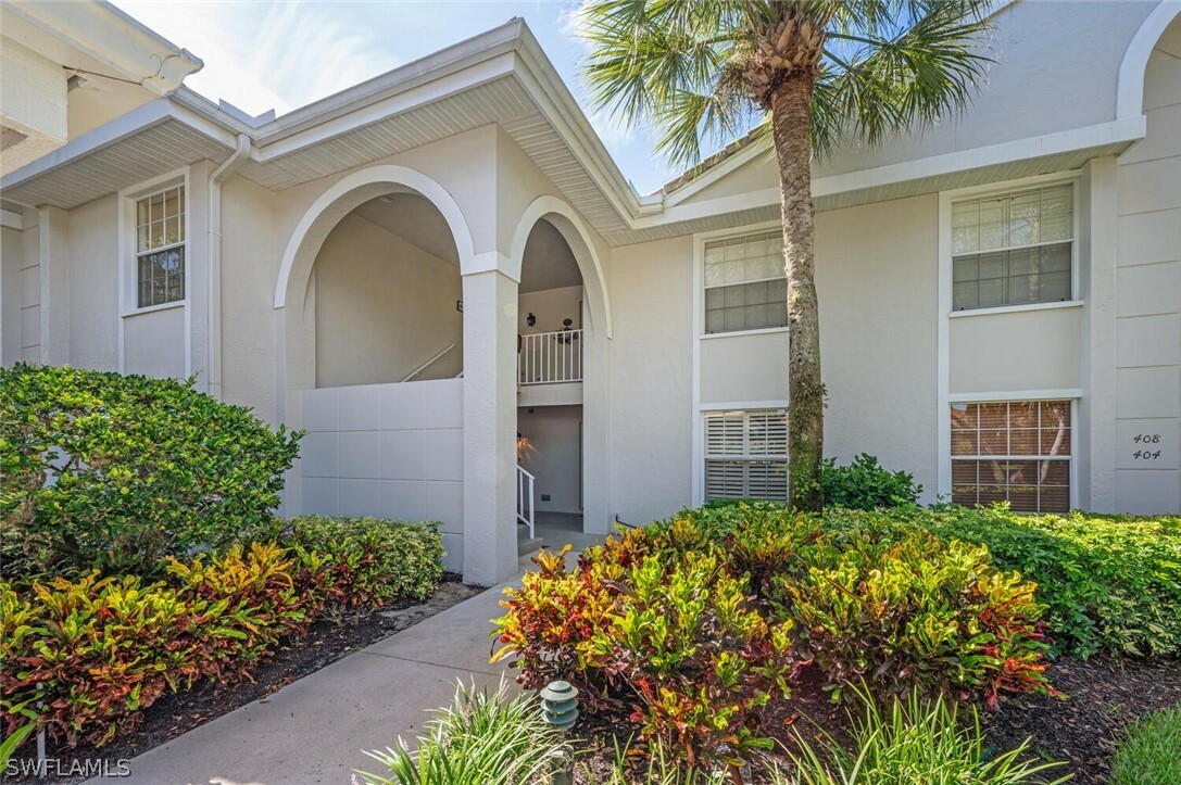 Property Photo:  6260 Bellerive Avenue 404  FL 34119 