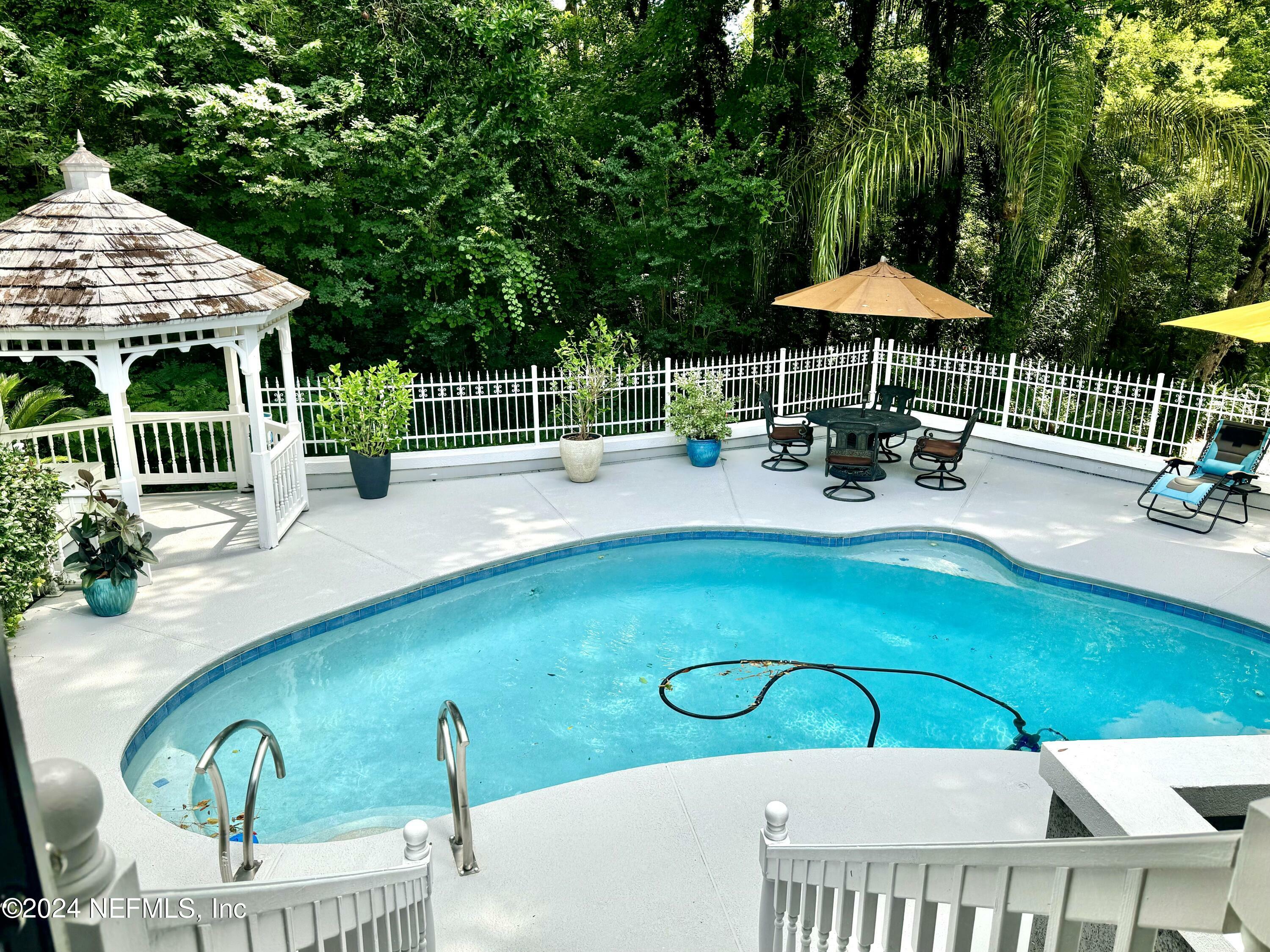 Property Photo:  1536 Stonebriar Road  FL 32043 