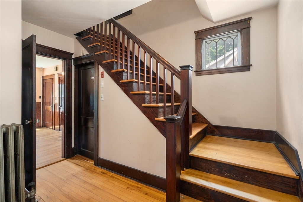 Property Photo:  73 Glendale St  MA 01602 