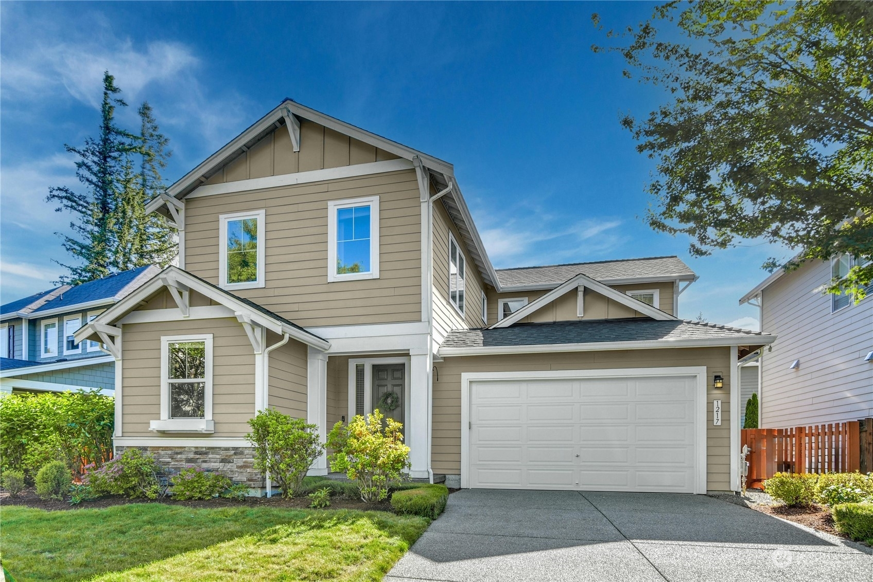 Property Photo:  1217 Salish Avenue SE  WA 98045 