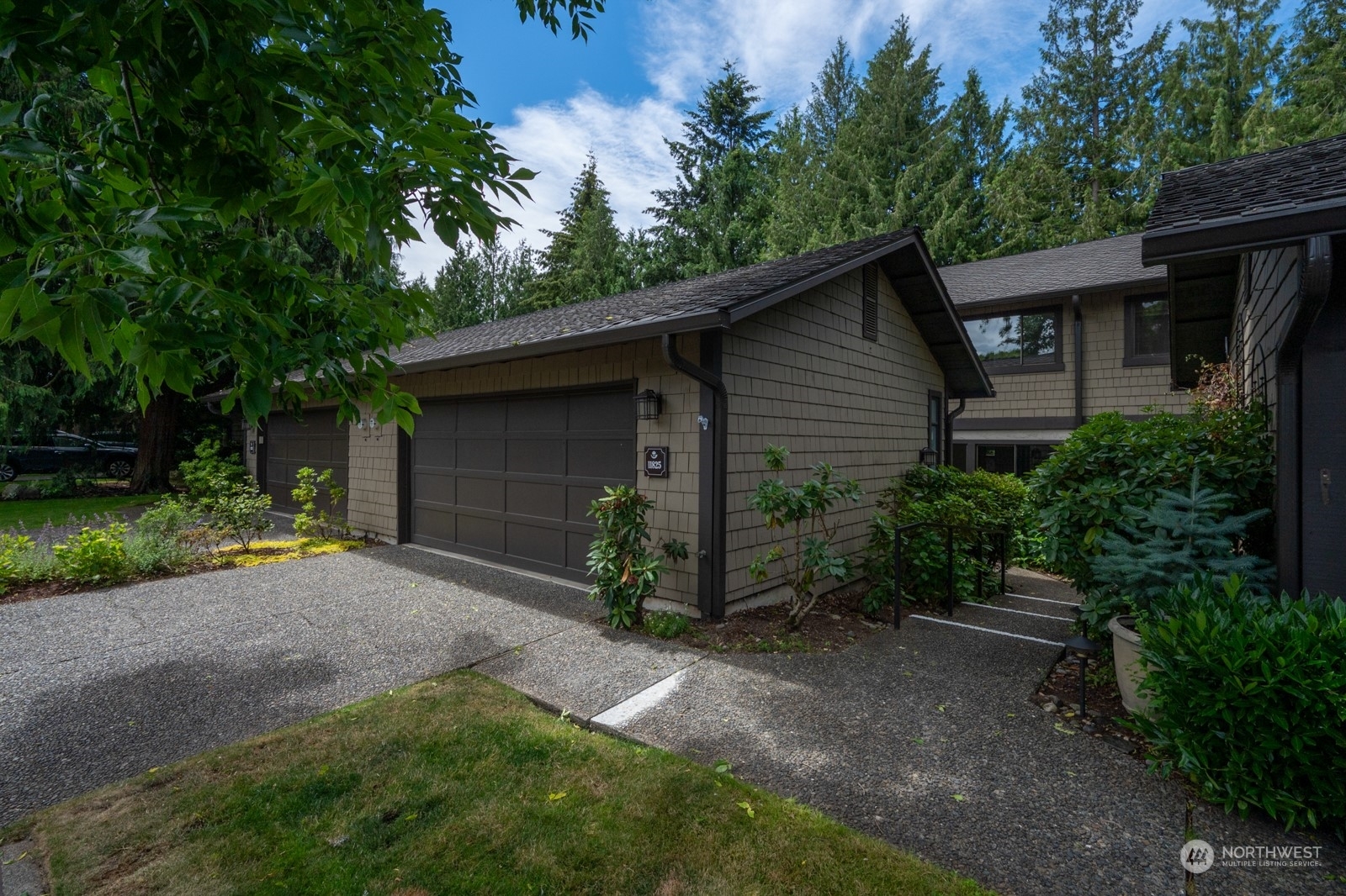 Property Photo:  11825 Stendall Drive N  WA 98133 