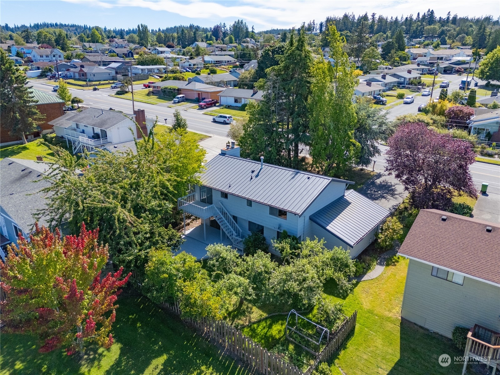 Property Photo:  2703 M Avenue  WA 98221 