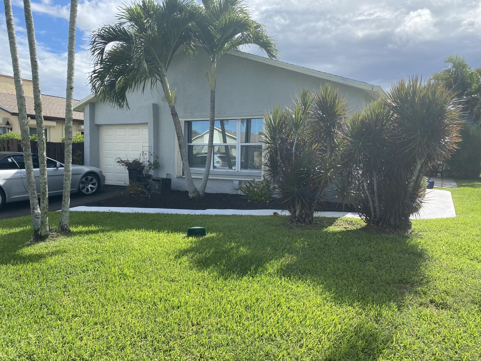Property Photo:  5582 Mirror Lakes Boulevard  FL 33472 