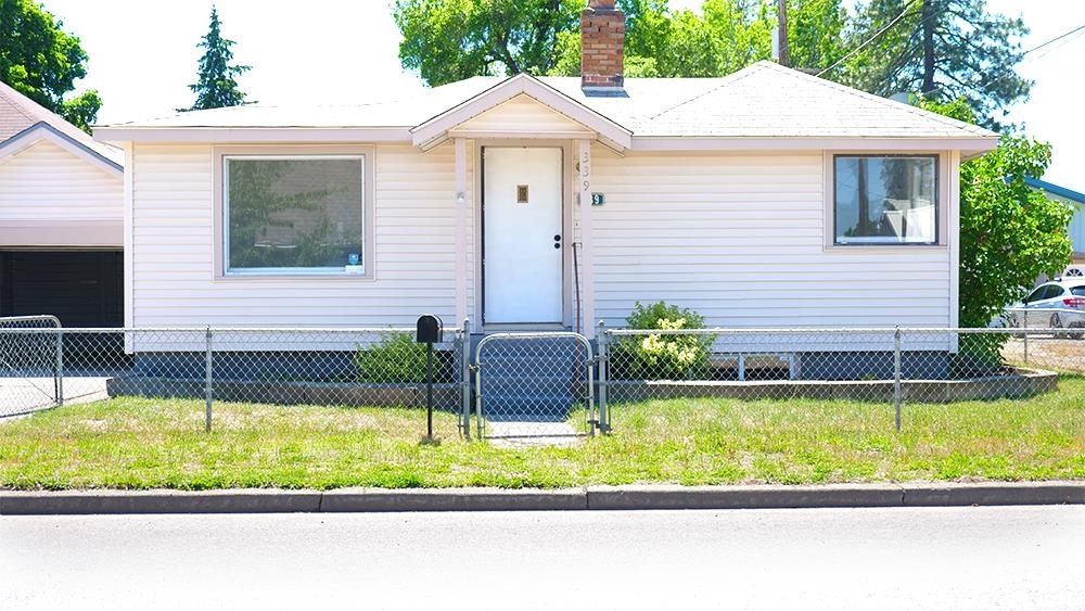 Property Photo:  339 W Longfellow Ave  WA 99205 