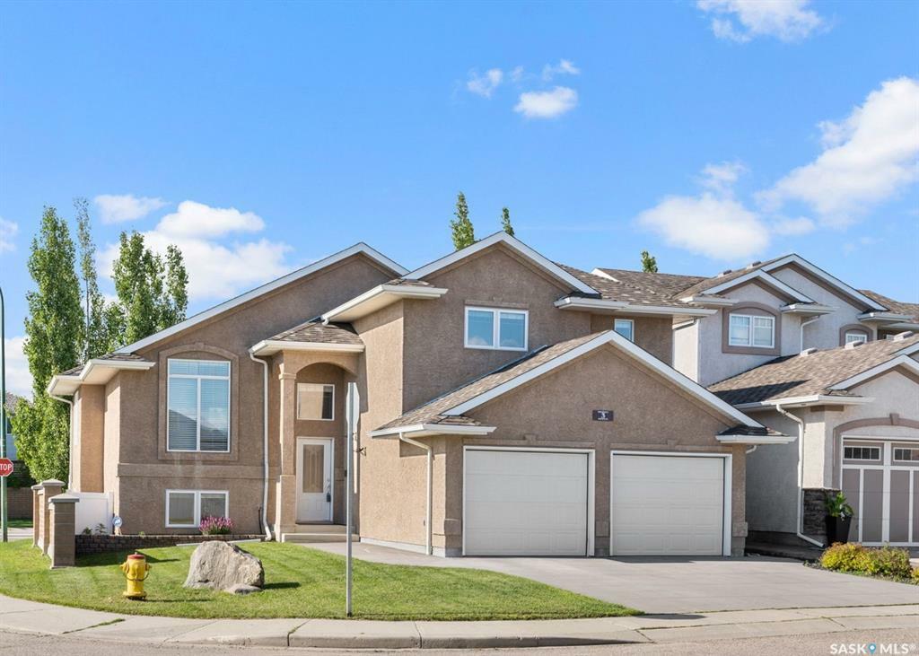 Property Photo:  3 Briarvale Crescent  SK S7V 0B2 