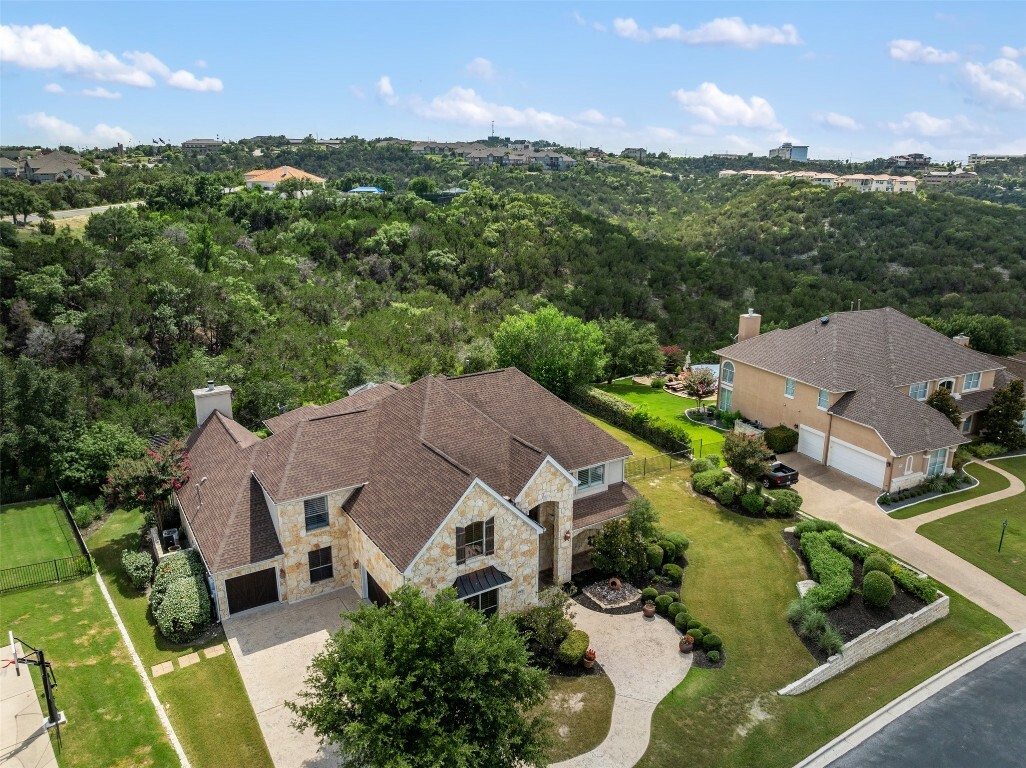 Property Photo:  103 Sebastians Run  TX 78738 