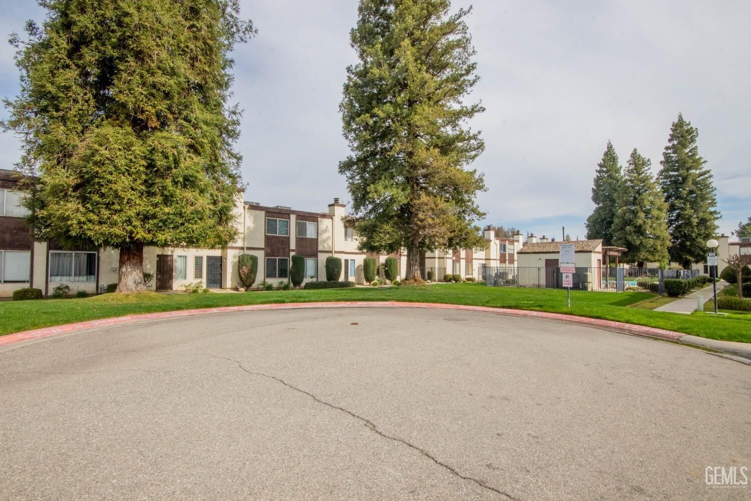 Property Photo:  4801 Virgo Court 3  CA 93309 