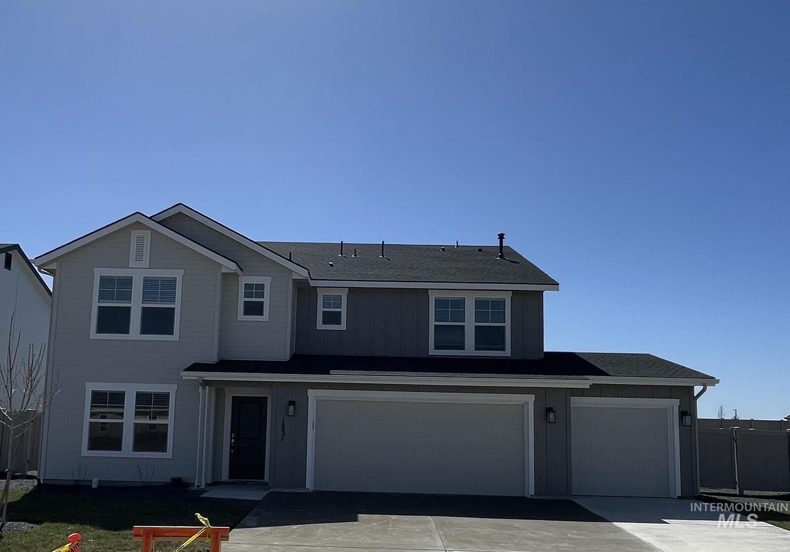 Property Photo:  1831 Cashel St  ID 83644 