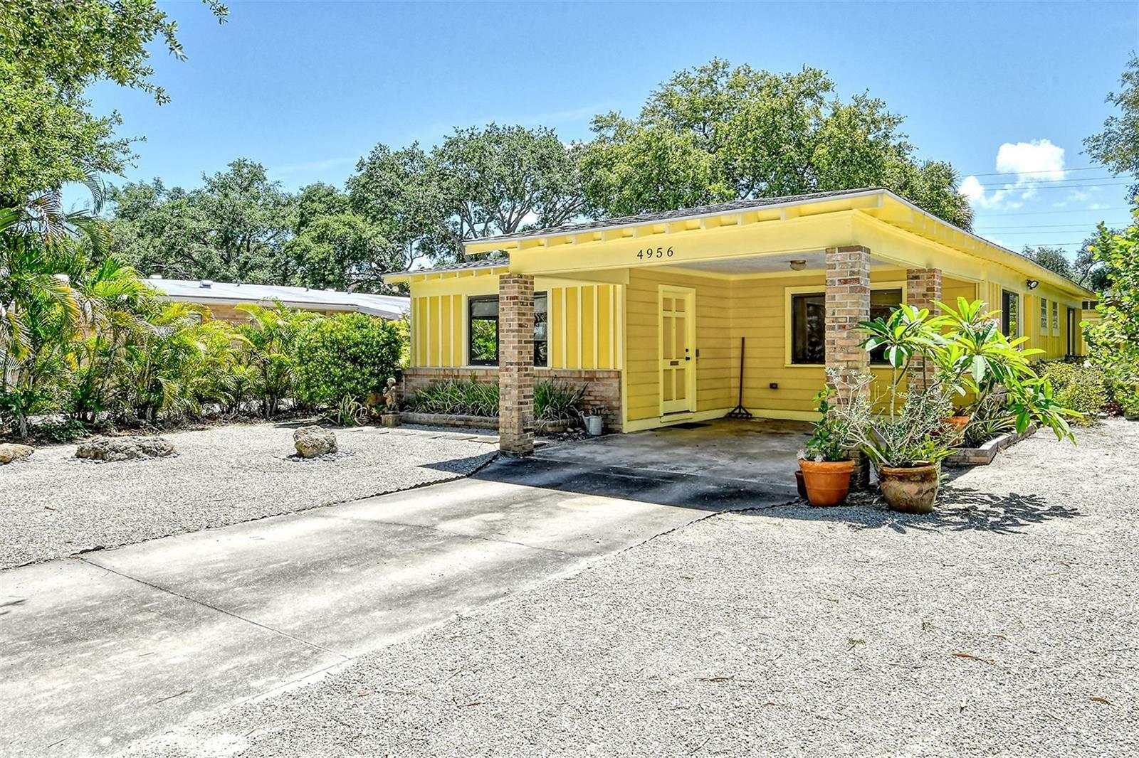 Property Photo:  4956 Stevens Drive  FL 34234 