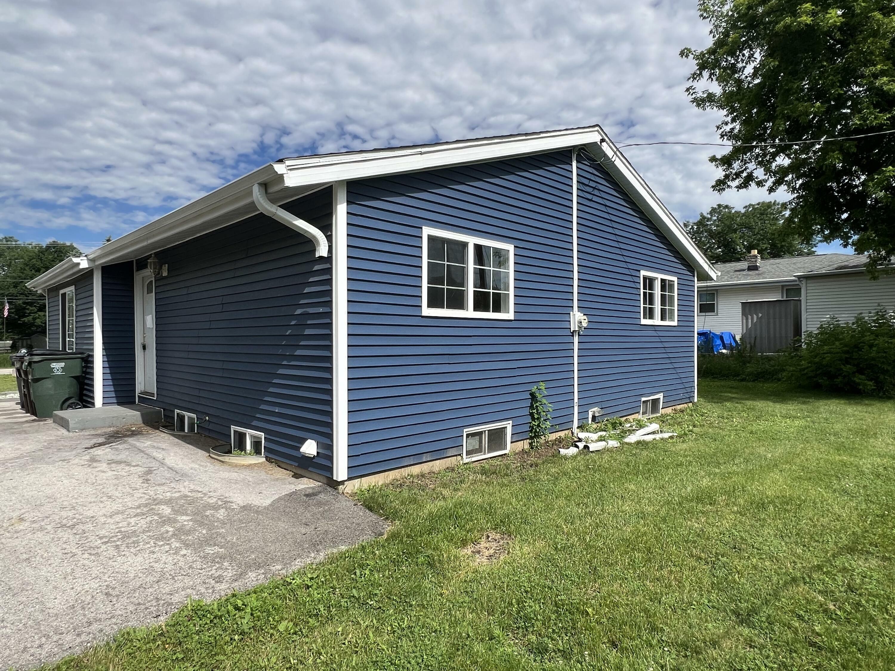 Property Photo:  4018 S 92nd St  WI 53228 