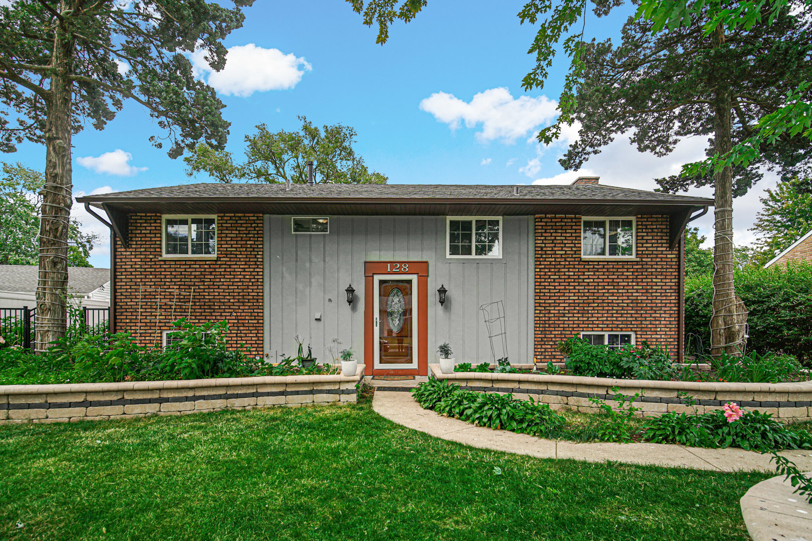 128 Vernon Drive  Bolingbrook IL 60440 photo