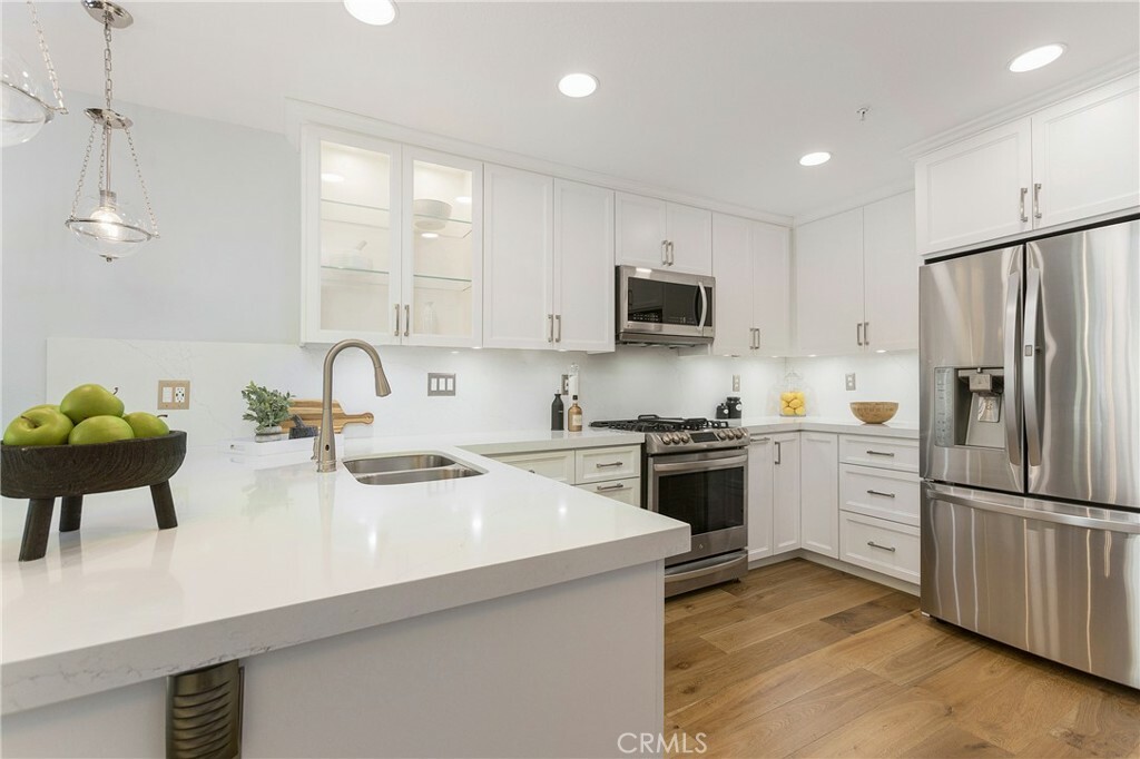 Property Photo: 7 Luzern CA 92692