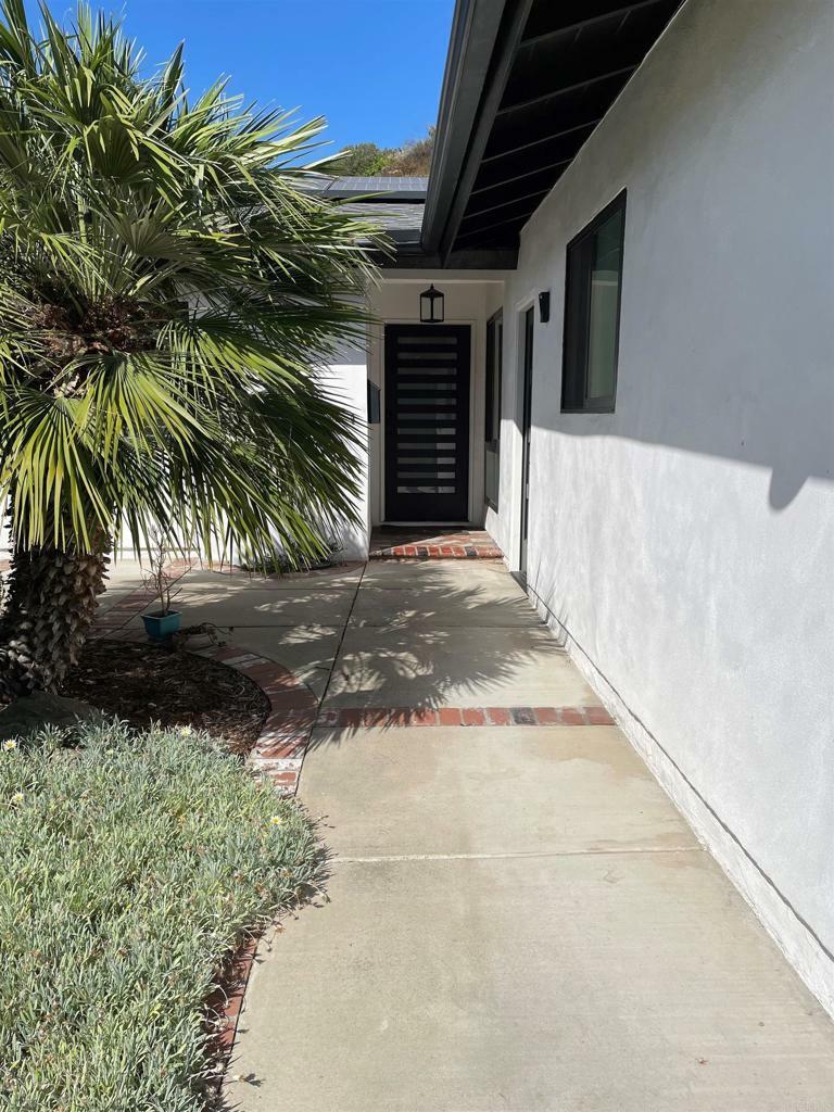 Property Photo:  4450 Robbins St  CA 92122 