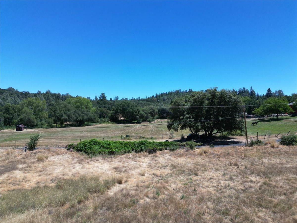 Property Photo:  11432 Miners Way  CA 95975 