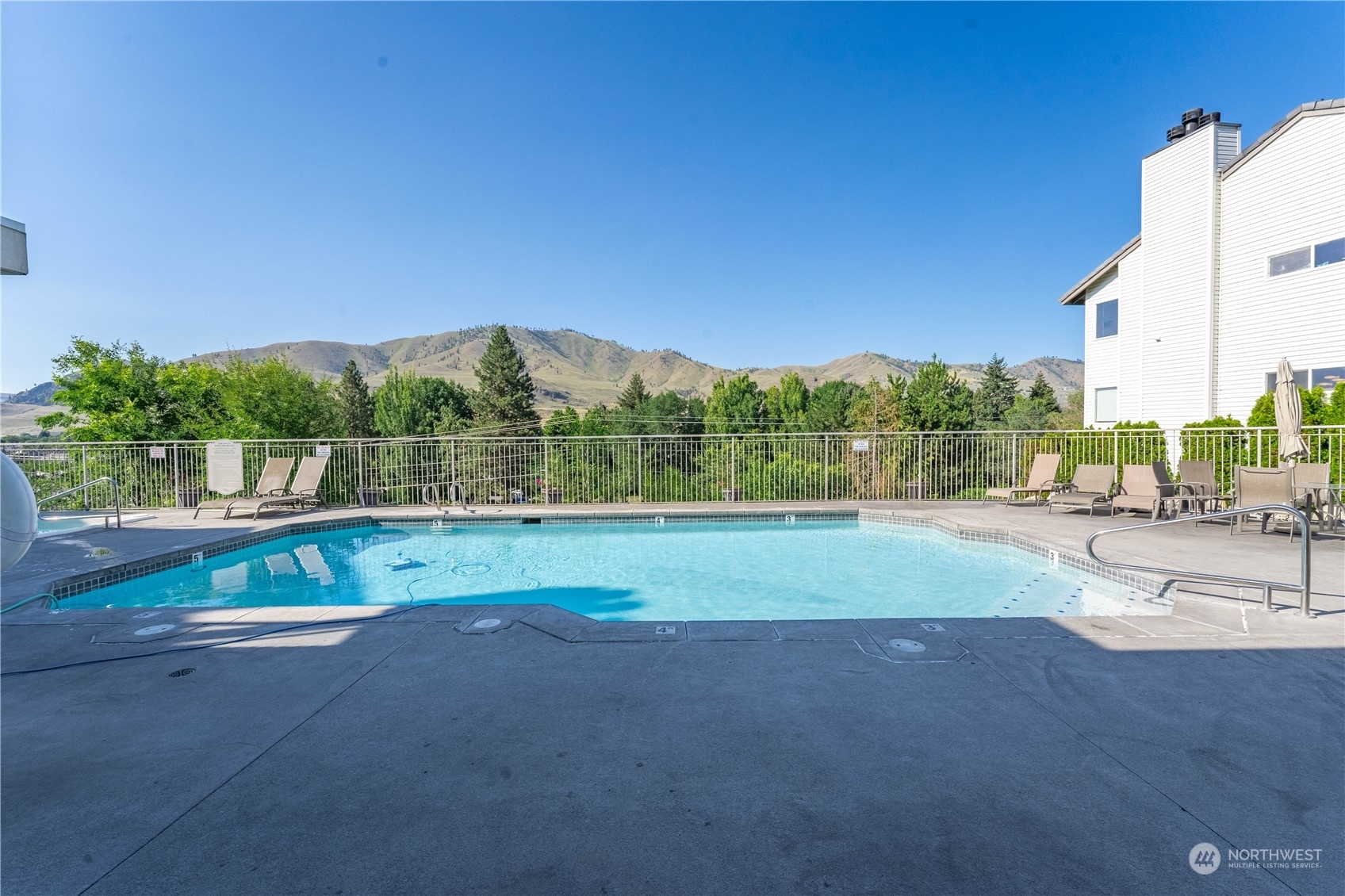 Property Photo: 808 W Manson Road B102 WA 98816