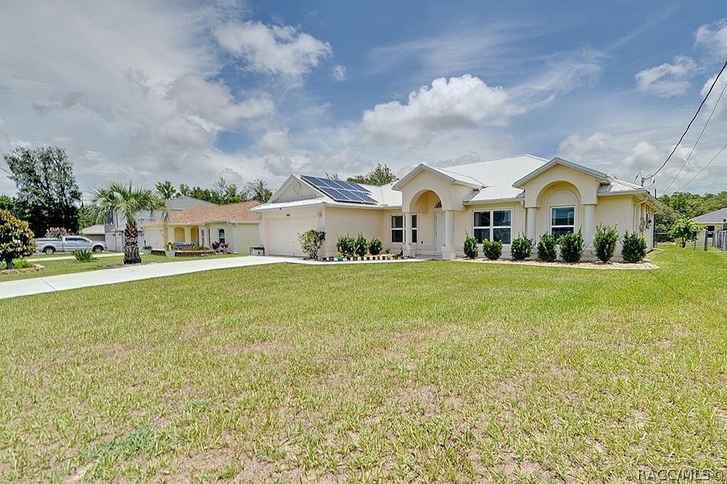 Property Photo:  8501 N Tiny Lily Drive  FL 34434 