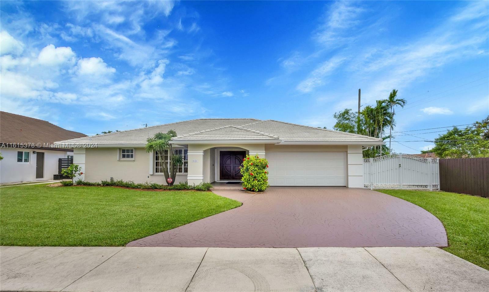 Property Photo: 8121 SW 89th Ave FL 33173