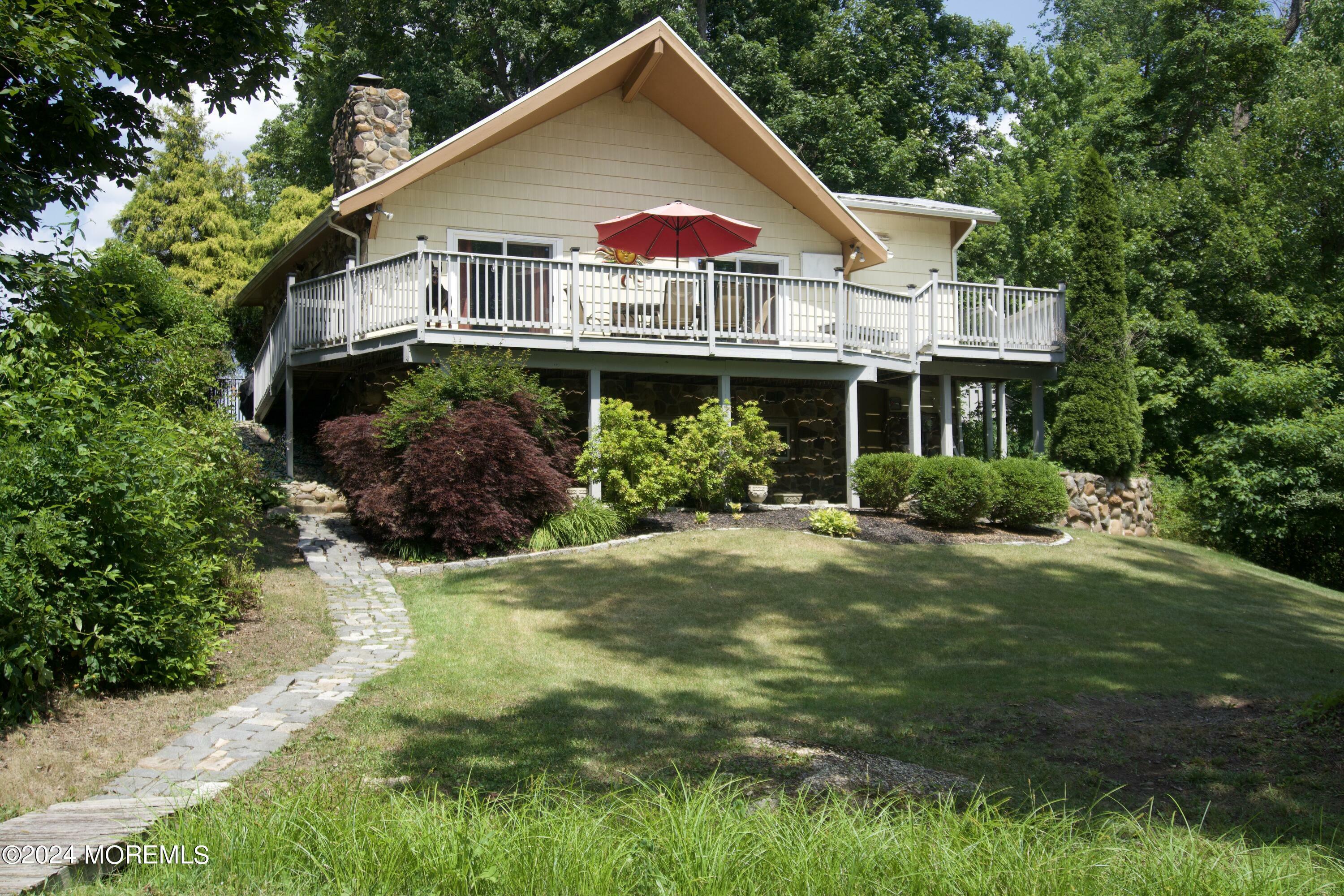 Property Photo:  5 Hutchinson Road  NJ 08501 