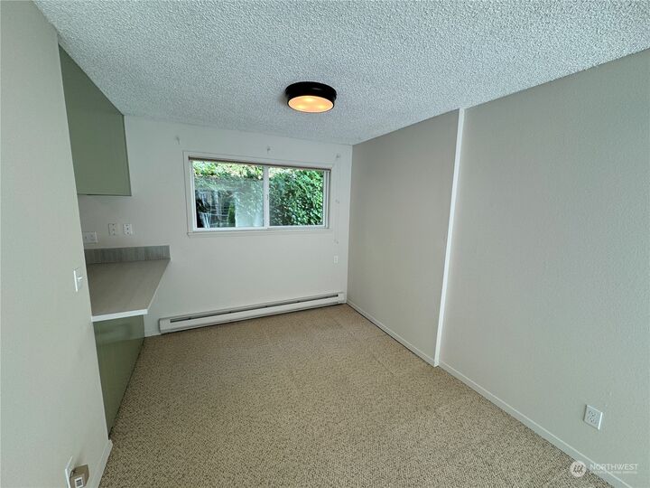 Property Photo:  2945 76th Avenue SE 7A  WA 98040 