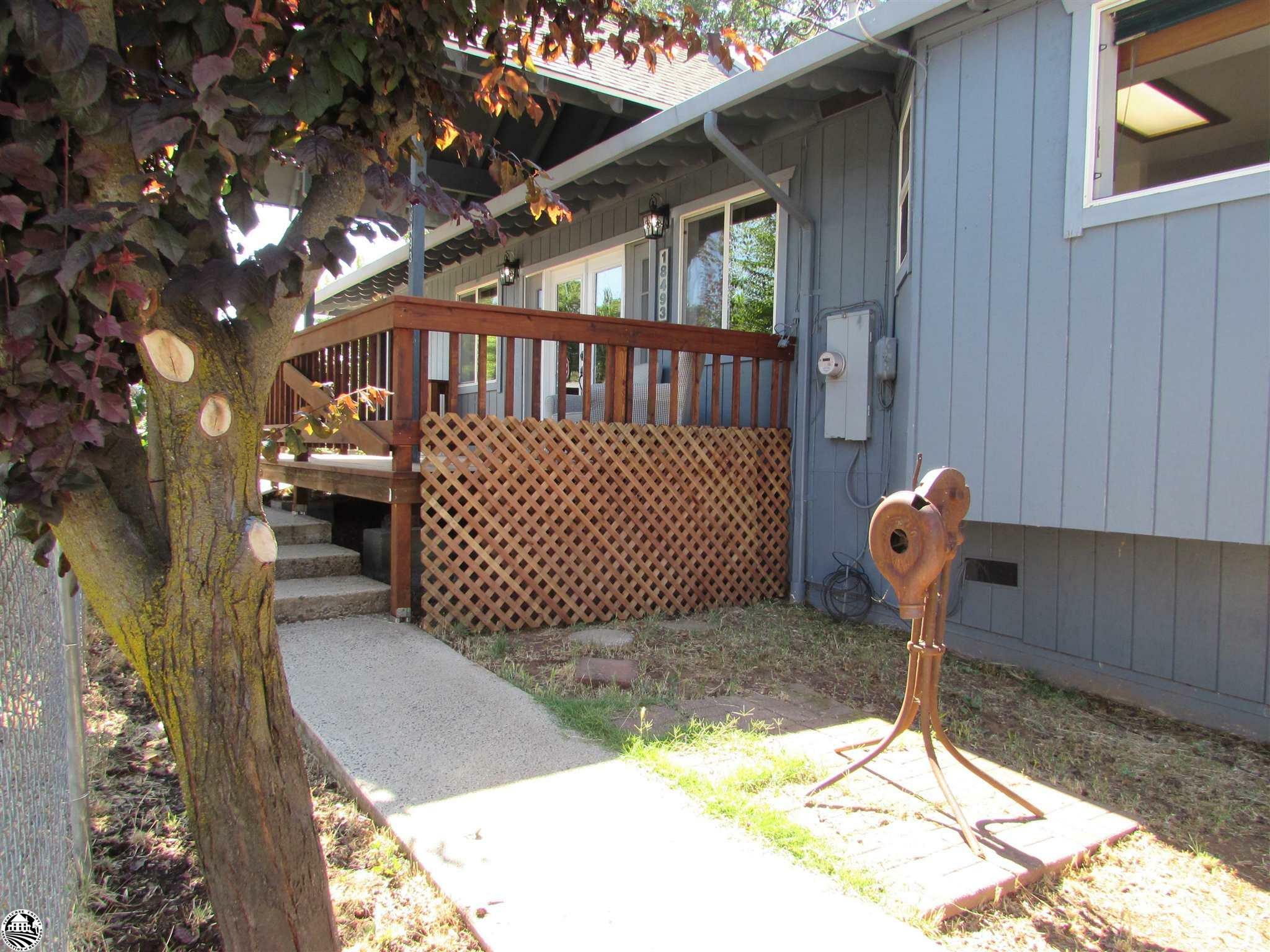 Property Photo:  18493 Laurel Avenue  CA 95379-9402 