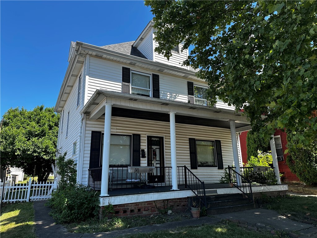 Property Photo: 170 N Gallatin Ave PA 15401