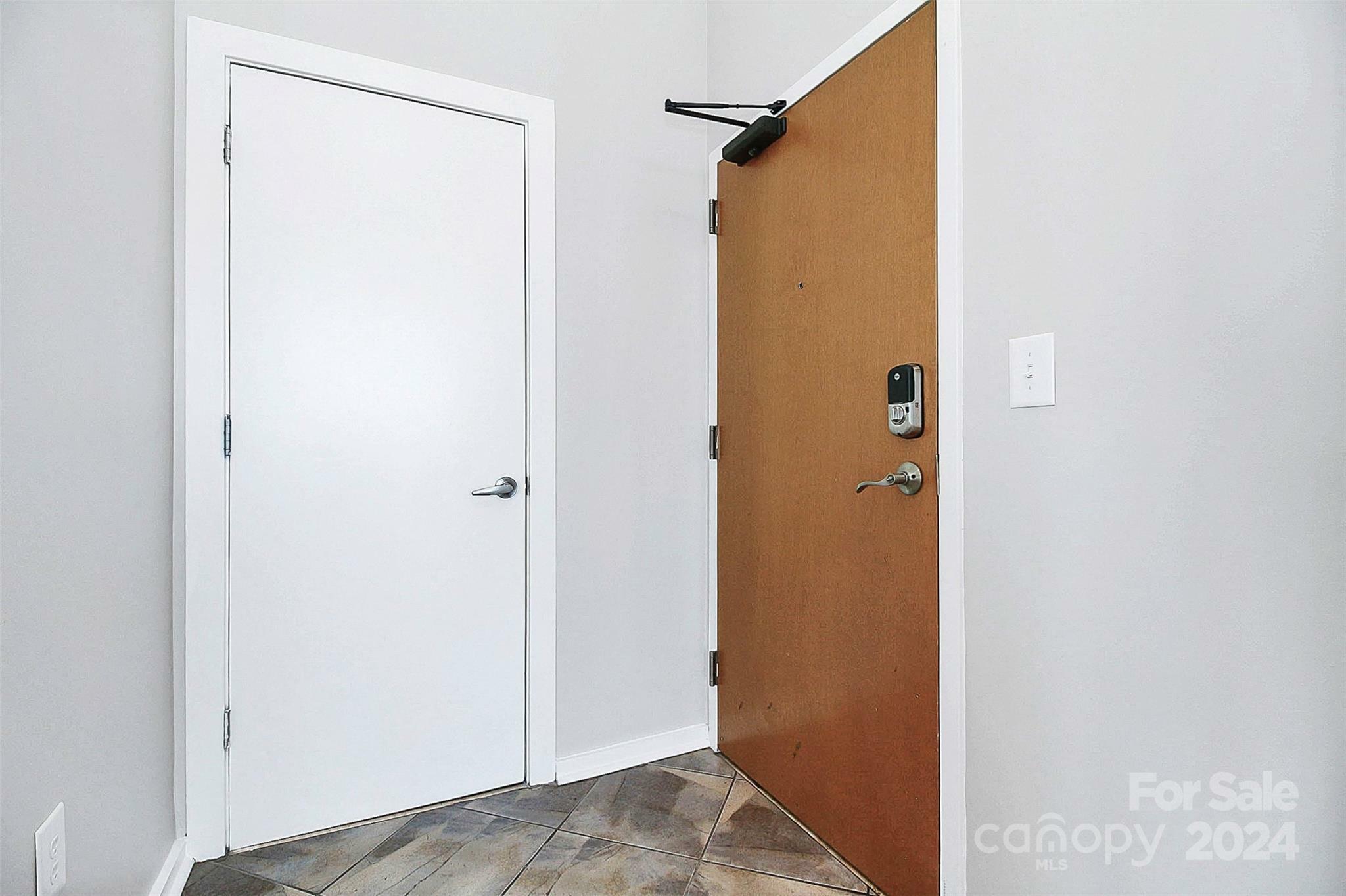 Property Photo:  715 Church Street 816  NC 28202 