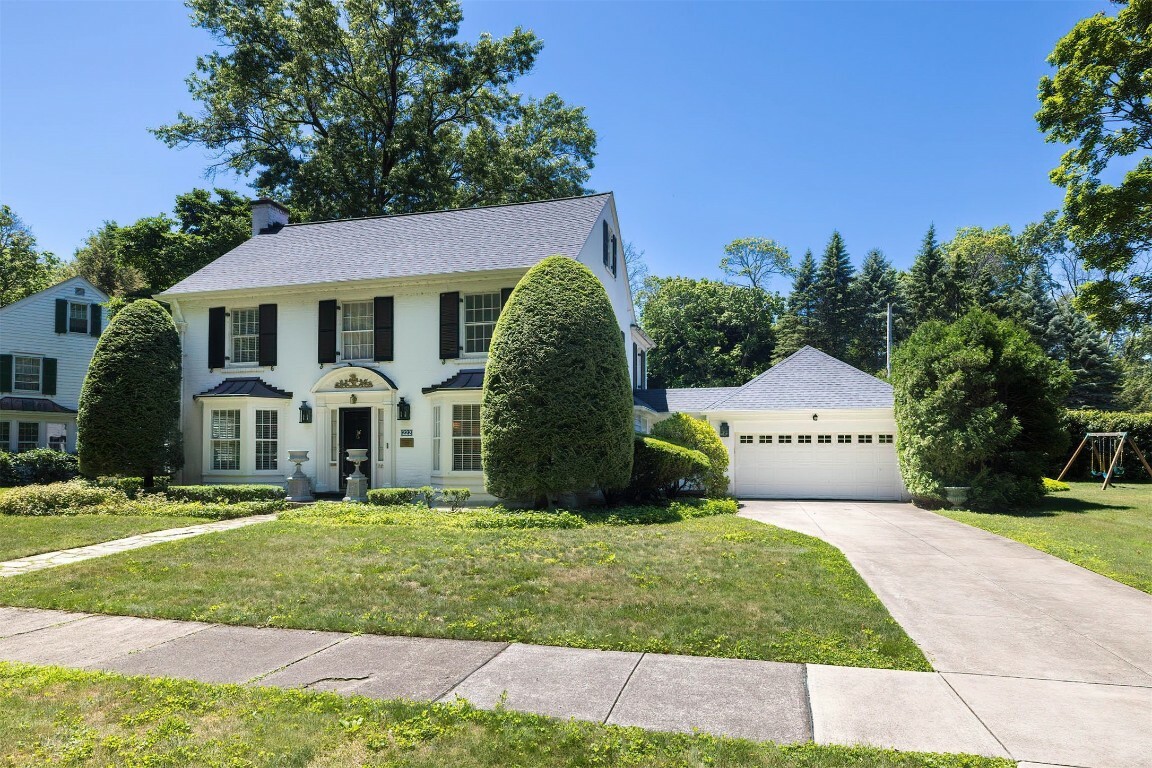 Property Photo:  222 Superior Avenue  PA 16505 