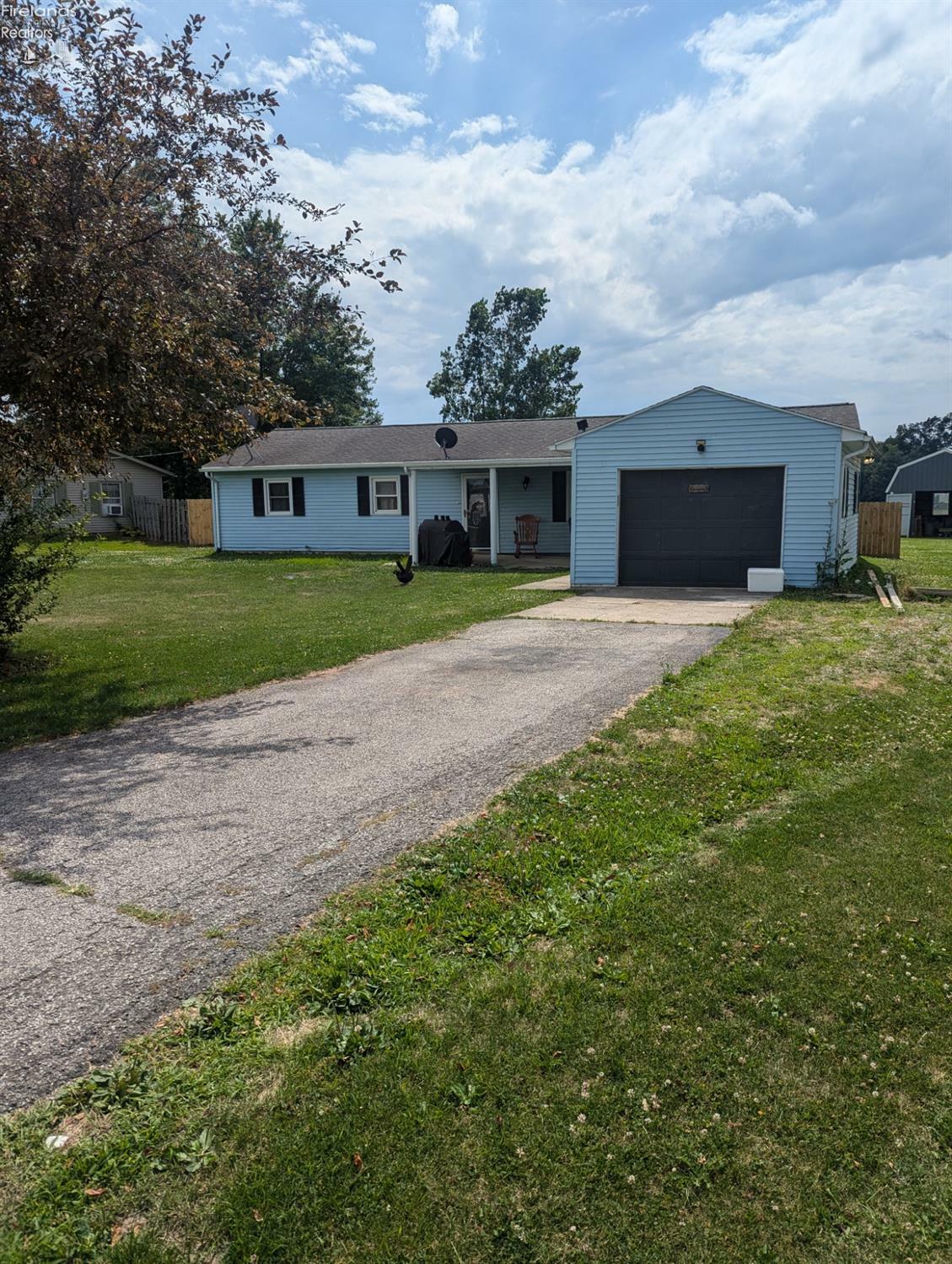 Property Photo:  2410 S County Road 43  OH 44867 