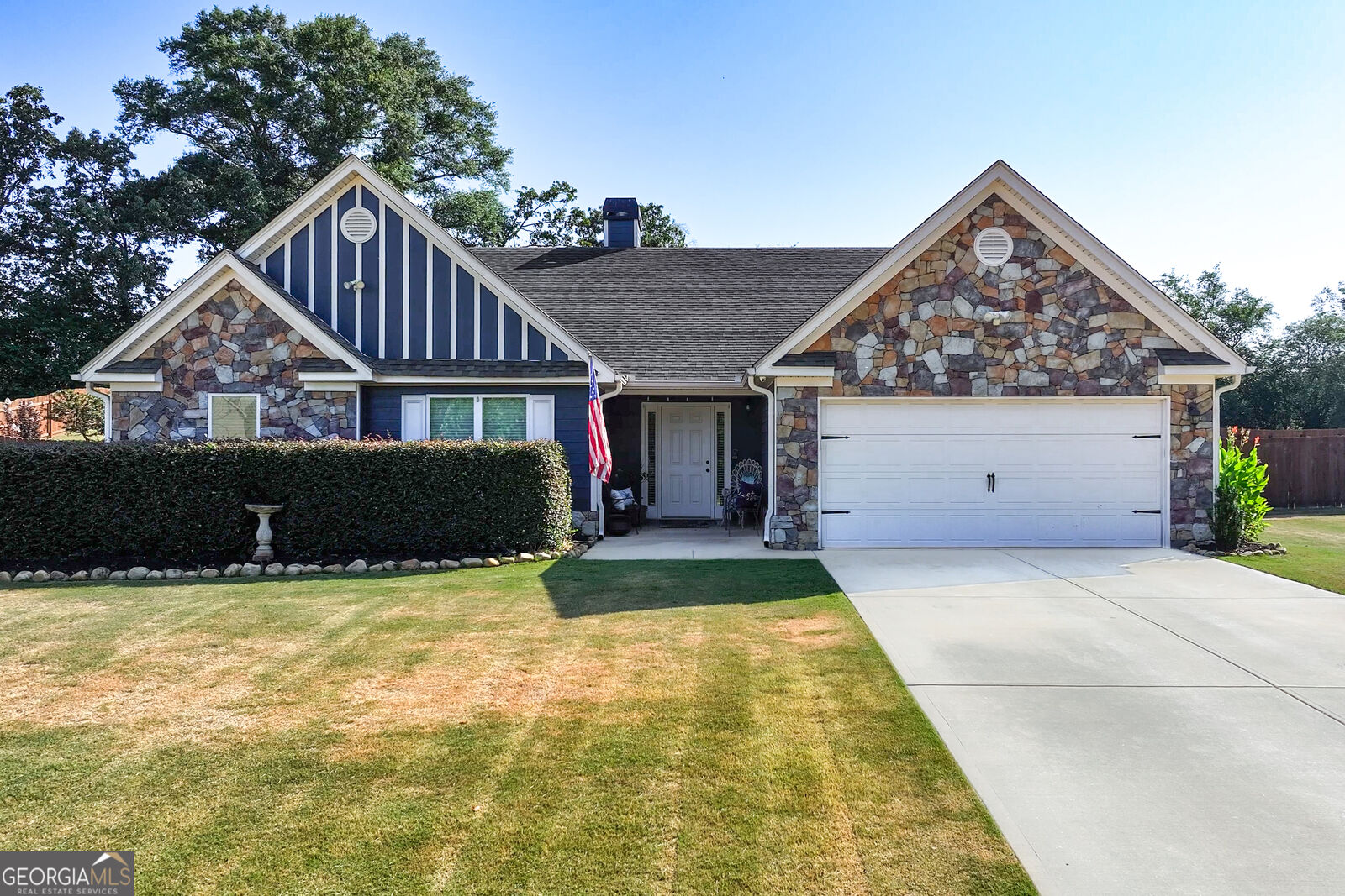 Property Photo:  332 Cambridge Farms Drive  GA 30548 